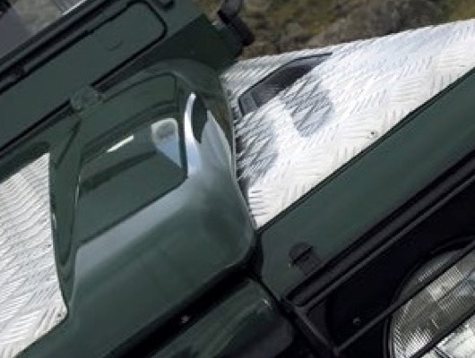 LAND ROVER DEFENDER 90/110 CHEQUERPLATE ROOF RECESS COVER  3mm BLACK 